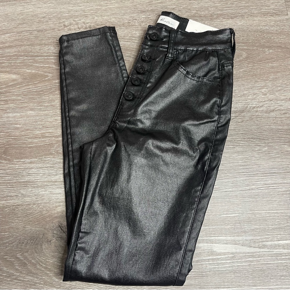 KanCan Mettalic Black Highrise Skinny Pants size 7/27 NWT